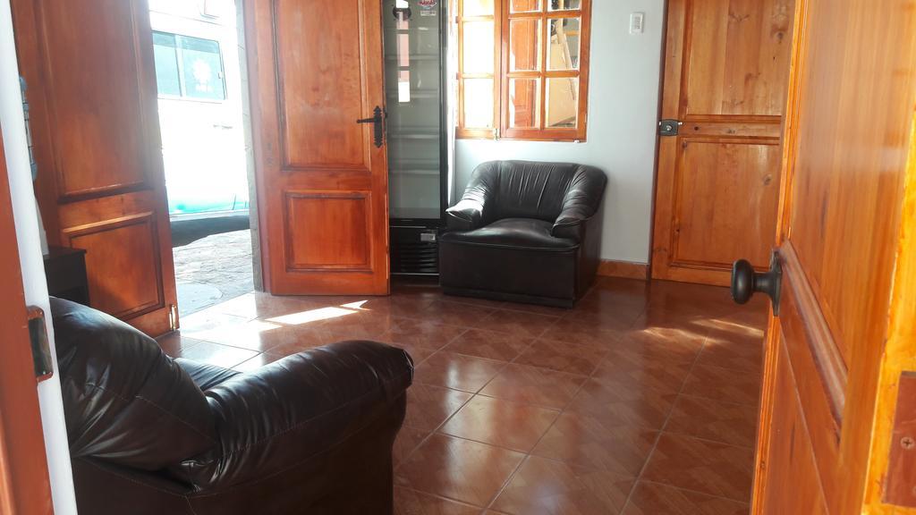 Hostal Casa Flores San Pedro De Atacama Extérieur photo