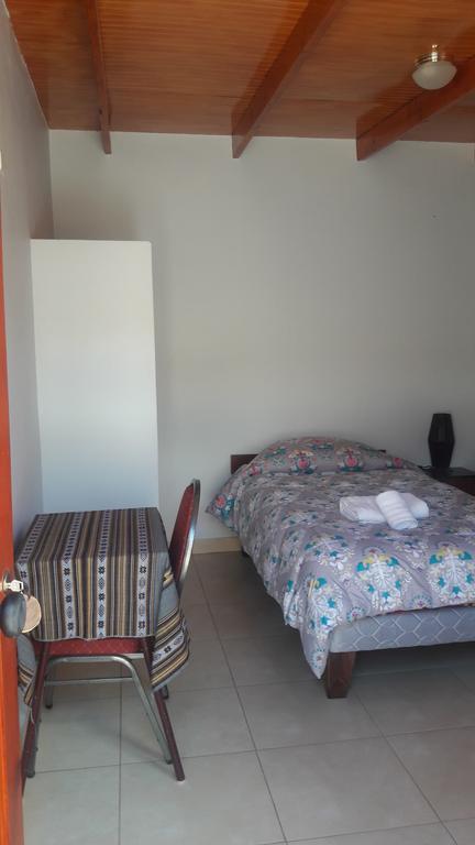 Hostal Casa Flores San Pedro De Atacama Extérieur photo
